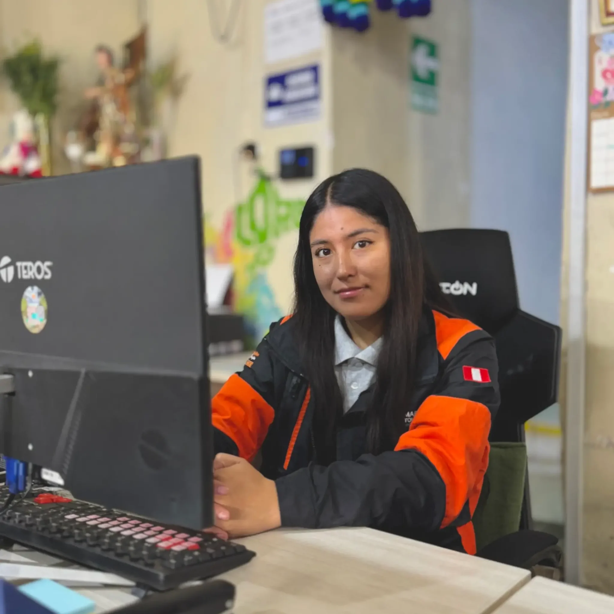 Photo of a sales executive Gianela at Marfes Tours Peru, best peru tour companies